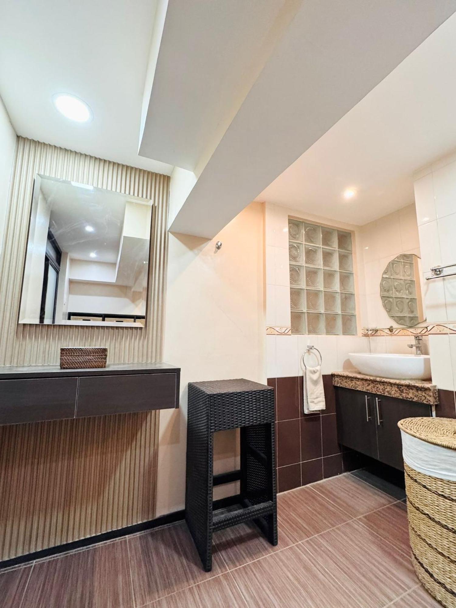 Super Cebu Loft Apartment Luaran gambar